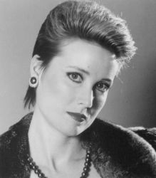 Фото №1 Дебора Реннард