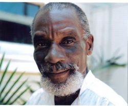 Фото №1 Конрад Робертс