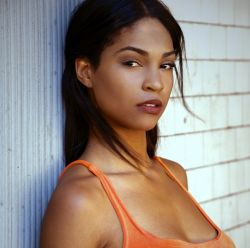 Фото №1 Аэриэль Миранда