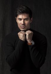 Фото №1 Льюис Тан