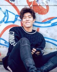 Фото №1 Чжоу Ю