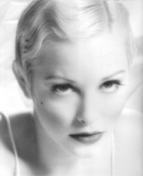 Фото №2 Памела Гидли