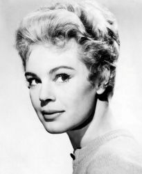 Фото №1 Бетси Палмер