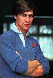 Фото №1 Саймон МакКоркиндейл