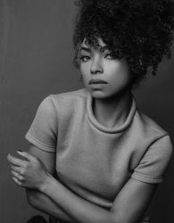 Фото №2 Логан Браунинг