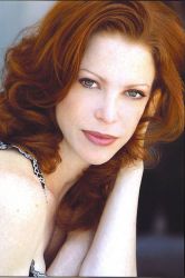 Фото №1 Лесли Стивенс