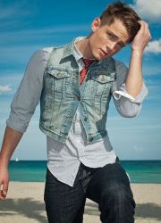 Фото №2 Чад Джеймс Бьюкэнэн