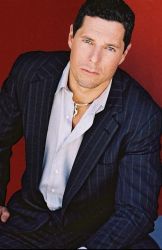 Фото №2 Крис Гэнн