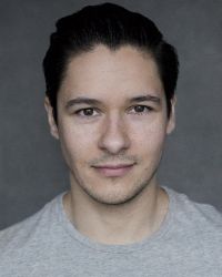 Фото №1 Оливер Джеймс