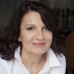 Фото №1 Людмила Микаэль