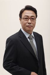 Фото №1 Ким Сэ-дон