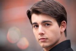 Фото №1 Джон ДеЛюка