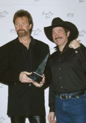 Фото №2 Kix Brooks
