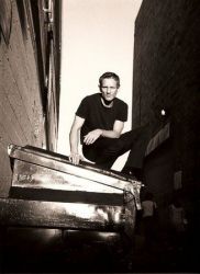 Фото №2 Дэниэл Бир