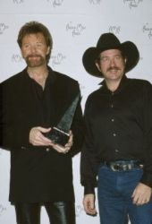 Фото №1 Kix Brooks