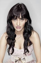 Фото №1 Неха Шарма