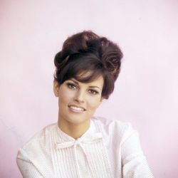 Фото №1 Рэкел Уэлч