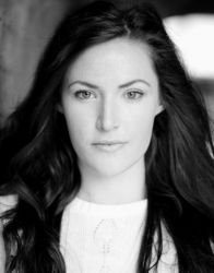 Фото №1 Lowri Walton