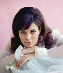 Фото №2 Рэкел Уэлч