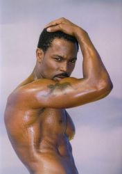 Фото №2 Дэррин Девитт Хенсон