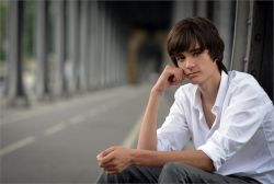 Фото №1 Ален-Фабьен Делон