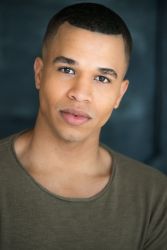 Фото №2 Йен Коллинз