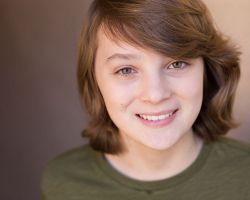 Фото №2 Тоби Николс