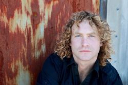 Фото №2 Дэн Петронижевич